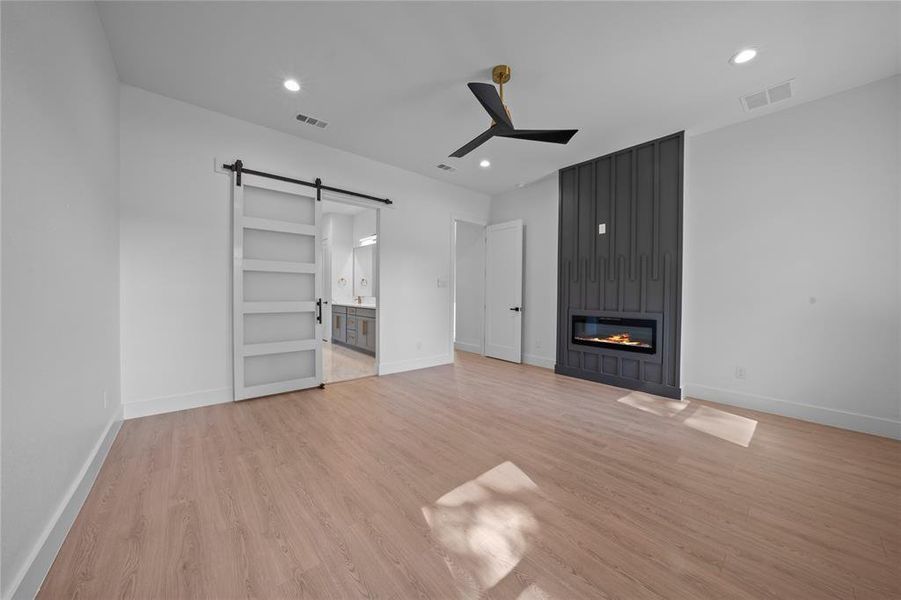 Spacious, unfurnished interior of a new home in , Dallas (Image 33). Spacious, unfurnished interior of a new home in , Dallas (Image 33).