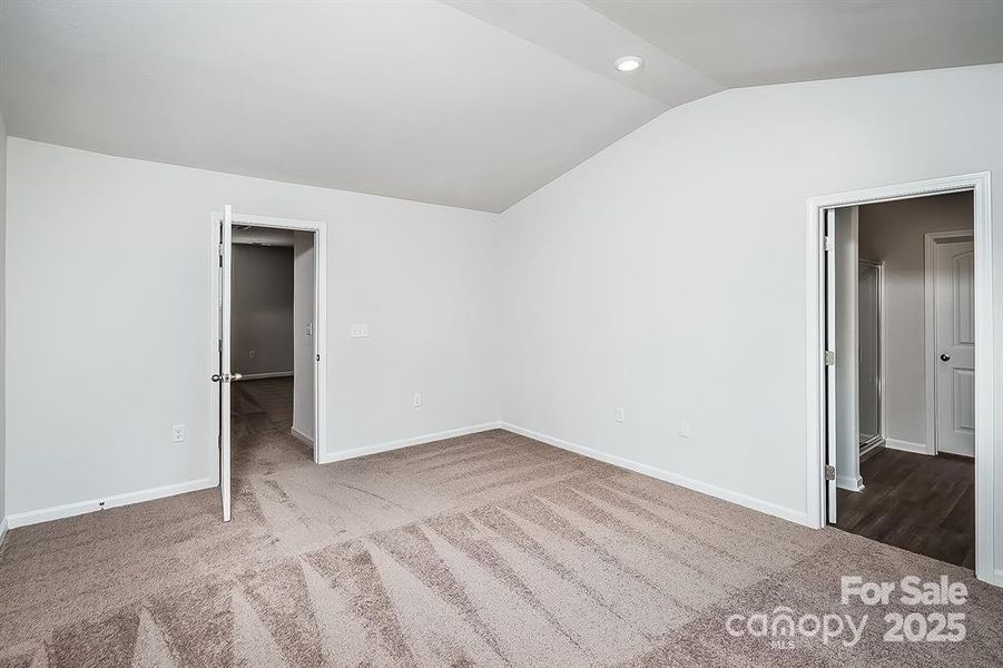 Spacious, unfurnished interior of a new home in McKee Creek Village, Charlotte (Image 14).