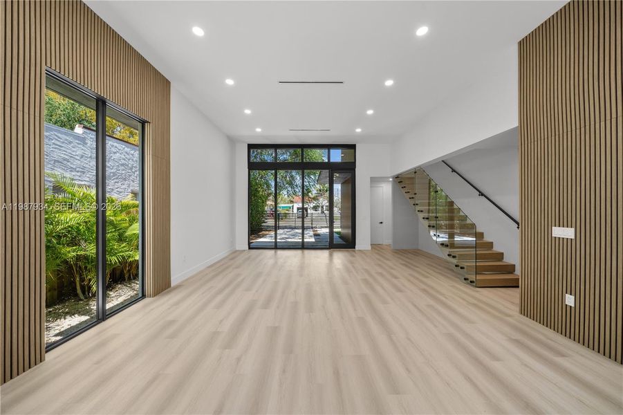 Spacious, unfurnished interior of a new home in , Miami (Image 50).