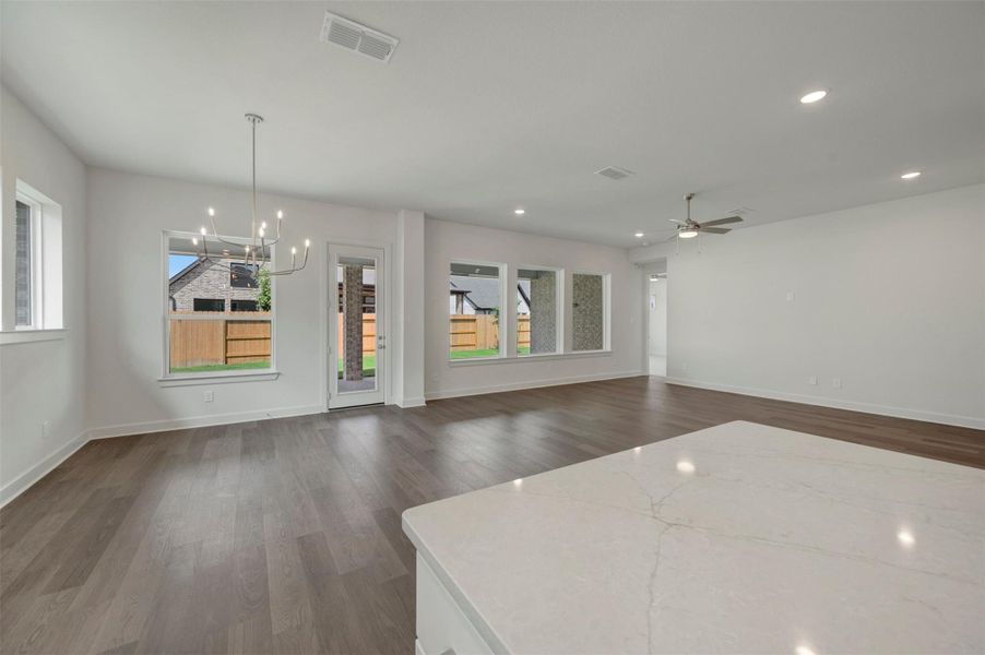 Spacious, unfurnished interior of a new home in ARTAVIA - Parkview Collection, Conroe (Image 29).