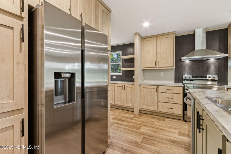 Furnished interior view inside a new home in , Yulee (Image 10).