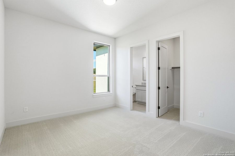 Spacious, unfurnished interior of a new home in George's Ranch, Boerne (Image 43). Spacious, unfurnished interior of a new home in George's Ranch, Boerne (Image 43).