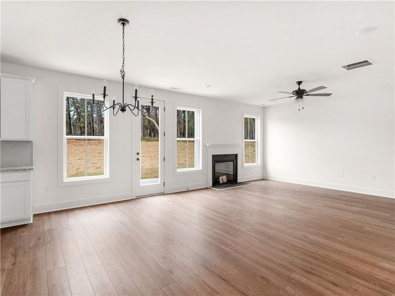 Spacious, unfurnished interior of a new home in , Mansfield (Image 35).