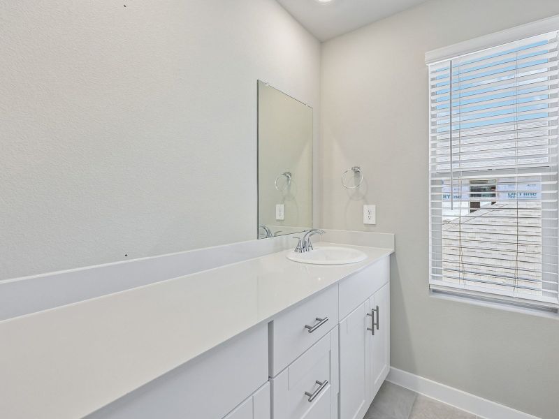 Furnished interior view inside a new home in Oak Ridge Park, Corinth (Image 10).