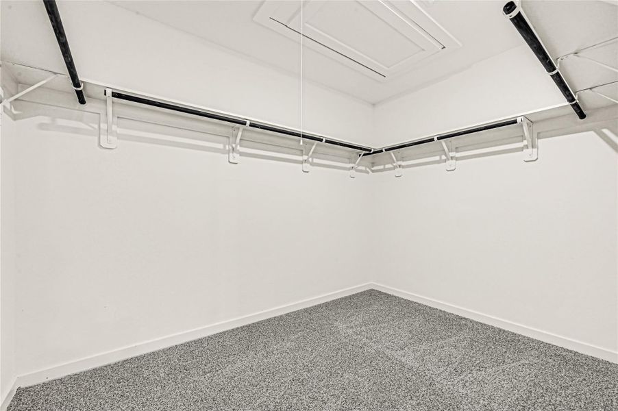 Spacious, unfurnished interior of a new home in Holly Ridge, Rosenberg (Image 37).