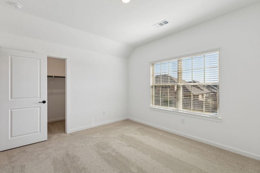 Spacious, unfurnished interior of a new home in Mavera, Conroe (Image 11). Spacious, unfurnished interior of a new home in Mavera, Conroe (Image 11).