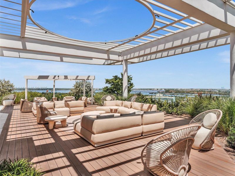 Furnished interior view inside a new home in , Miami Beach (Image 4).