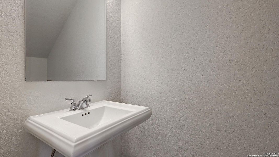 Image 23 of a home in Haby Hill 50'. Image 23 of a home in Haby Hill 50'.