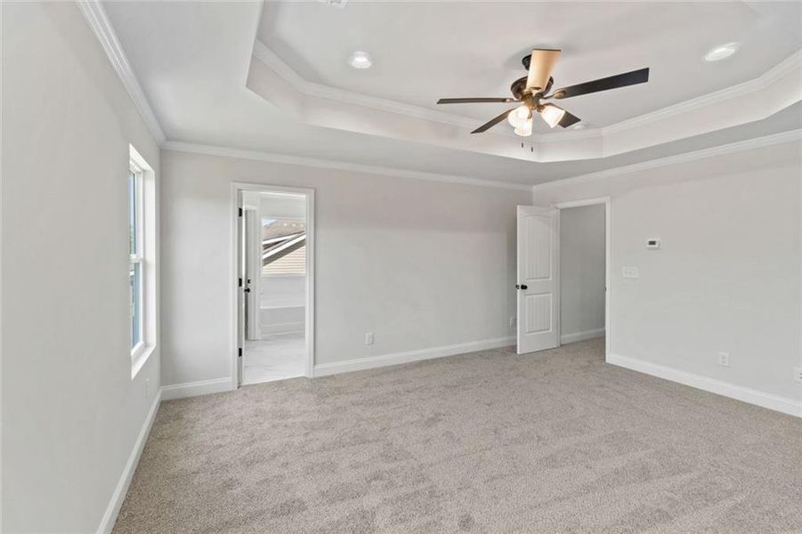 Spacious, unfurnished interior of a new home in , Alto (Image 32).