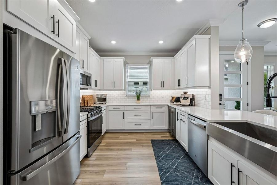 Furnished interior view inside a new home in , Bradenton (Image 9).