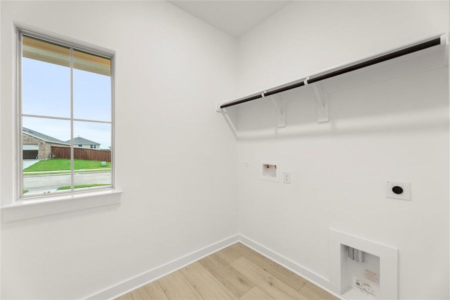 04. 3011 Genevieve - Utility 04. 3011 Genevieve - Utility