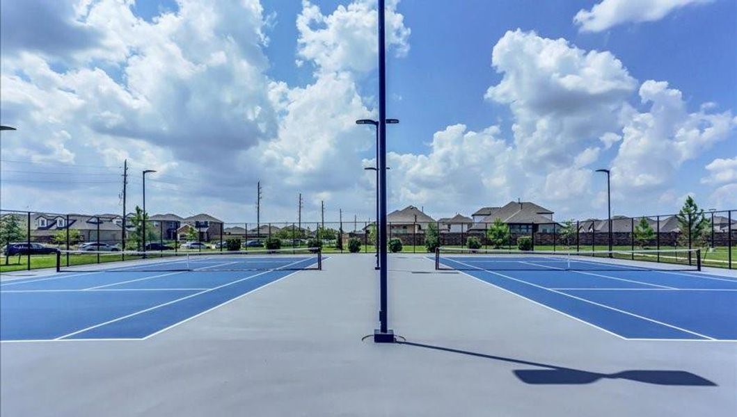 Community amenities in Sunterra 40, Katy (Image 4).