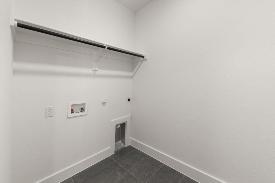 Spacious, unfurnished interior of a new home in Union Park, Little Elm (Image 15).