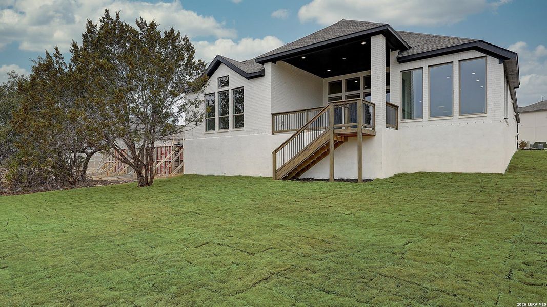 Exterior details and patio area of a home in Esperanza, Boerne (Image 4).