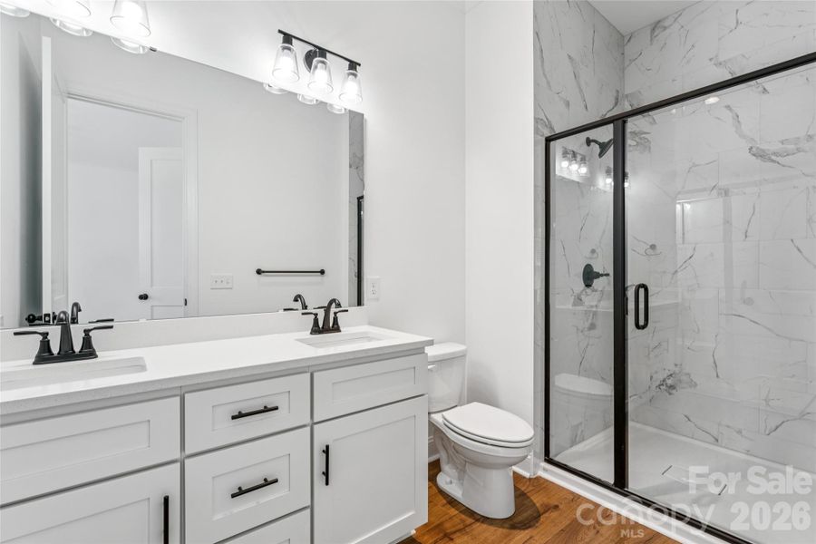 Primary bathroom ensuite