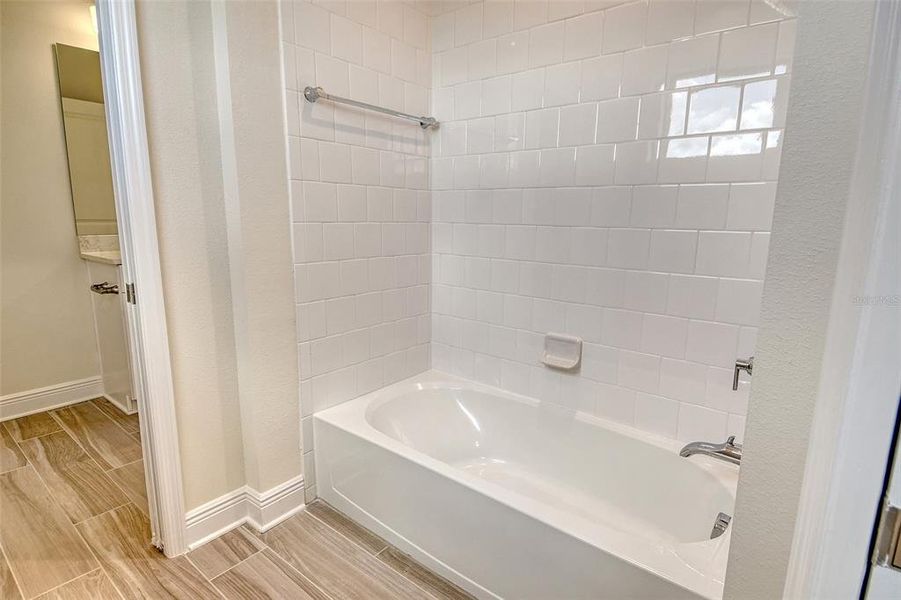 Furnished interior view inside a new home in Canoe Creek, Parrish (Image 4).