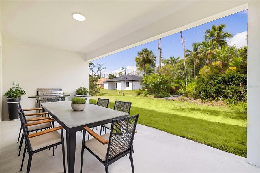 Exterior details and patio area of a home in , Port Charlotte (Image 3).
