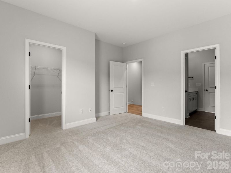 Spacious, unfurnished interior of a new home in , Asheville (Image 26).