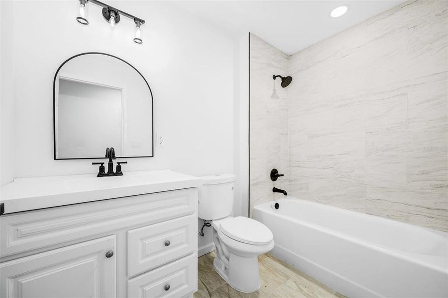 Furnished interior view inside a new home in , Gainesville (Image 7).