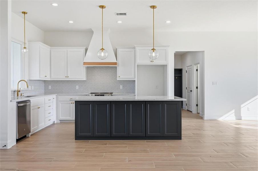 Furnished interior view inside a new home in , Boyd (Image 25).