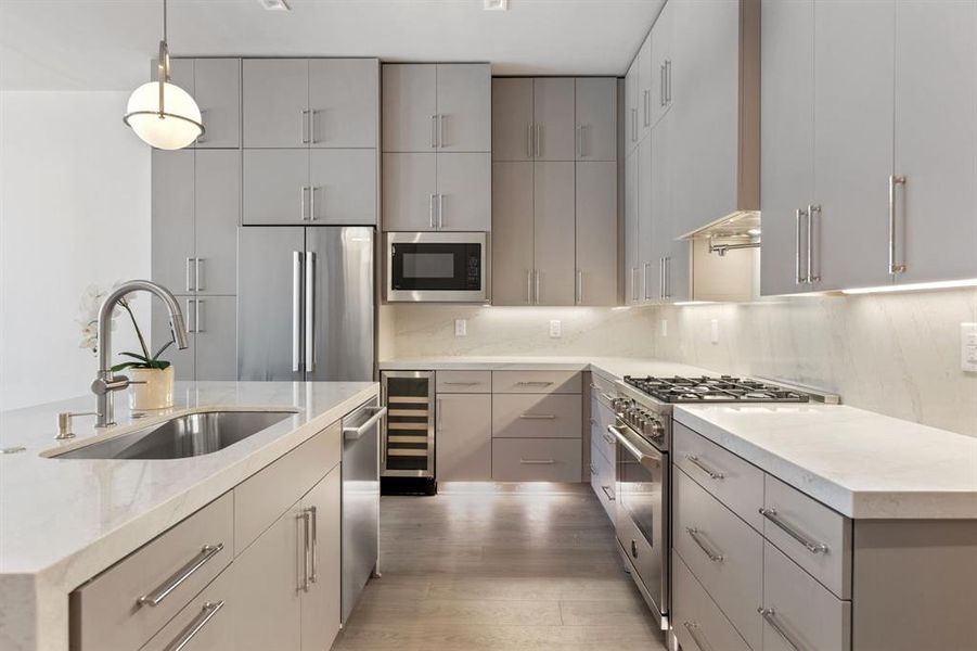 Furnished interior view inside a new home in , Dallas (Image 21). Furnished interior view inside a new home in , Dallas (Image 21).