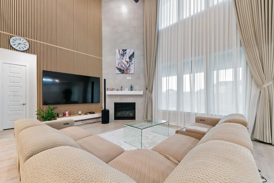 Furnished interior view inside a new home in Trillium, Richmond (Image 4).