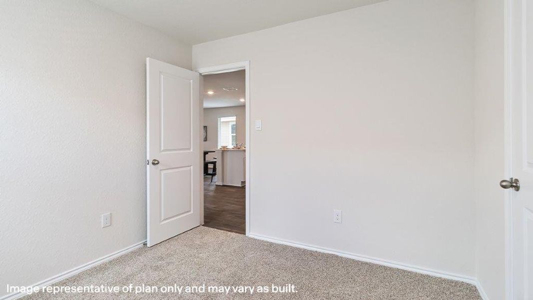 Spacious, unfurnished interior of a new home in Hickory Ridge, Elmendorf (Image 23).