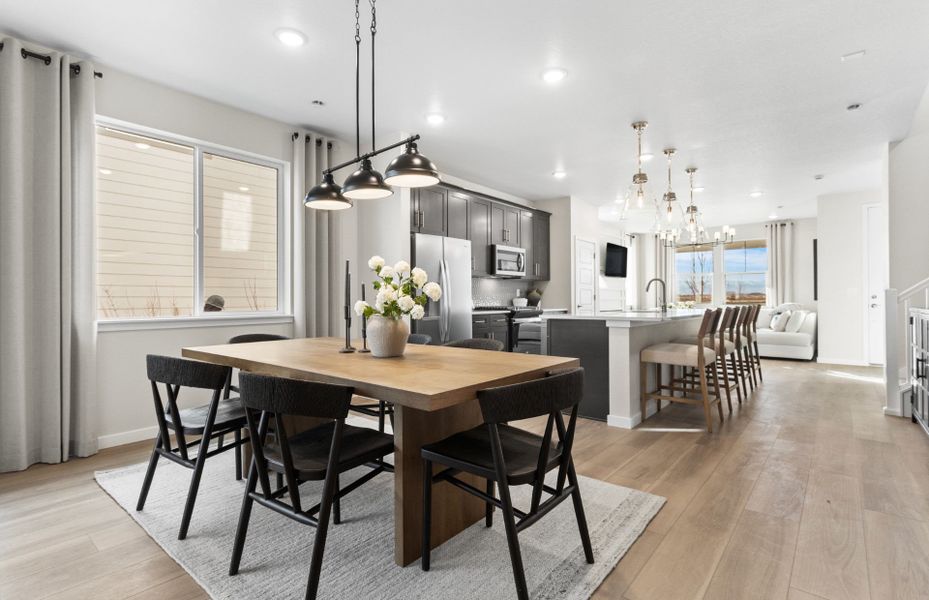Representative furnished interior of a home built from the Perry by Pulte Homes in Barefoot Village, Longmont (Image 11).