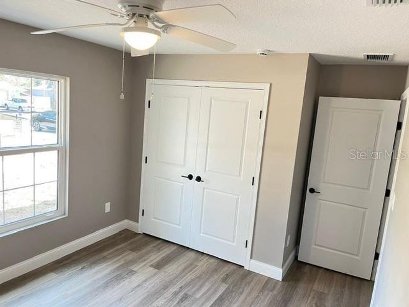 Spacious, unfurnished interior of a new home in , Edgewater (Image 16).