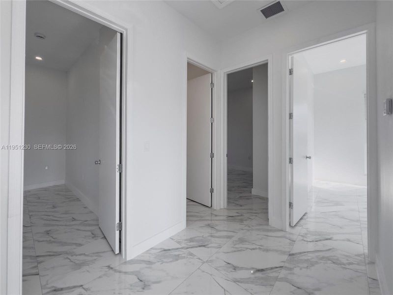 Spacious, unfurnished interior of a new home in , Port St. Lucie (Image 47).