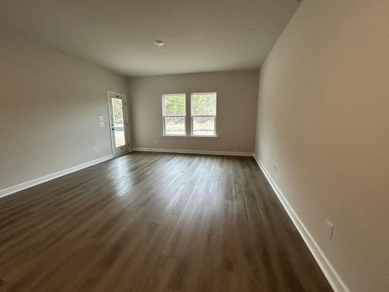 Spacious, unfurnished interior of a new home in , Ravenel (Image 12).