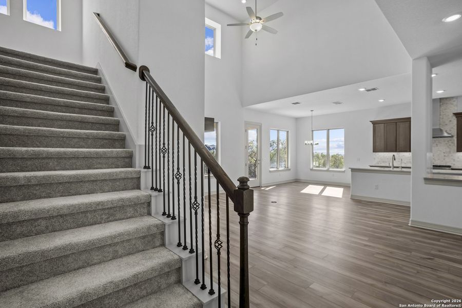 Spacious, unfurnished interior of a new home in Highland Estates, San Antonio (Image 31).