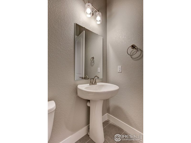 Furnished interior view inside a new home in Vernazza, Windsor (Image 5).