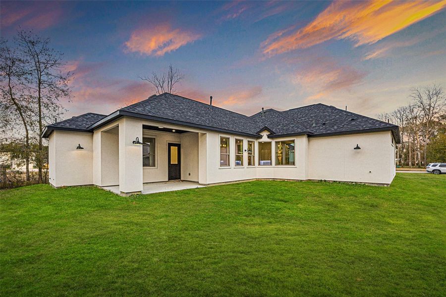 Exterior details and patio area of a home in , Dayton (Image 3).