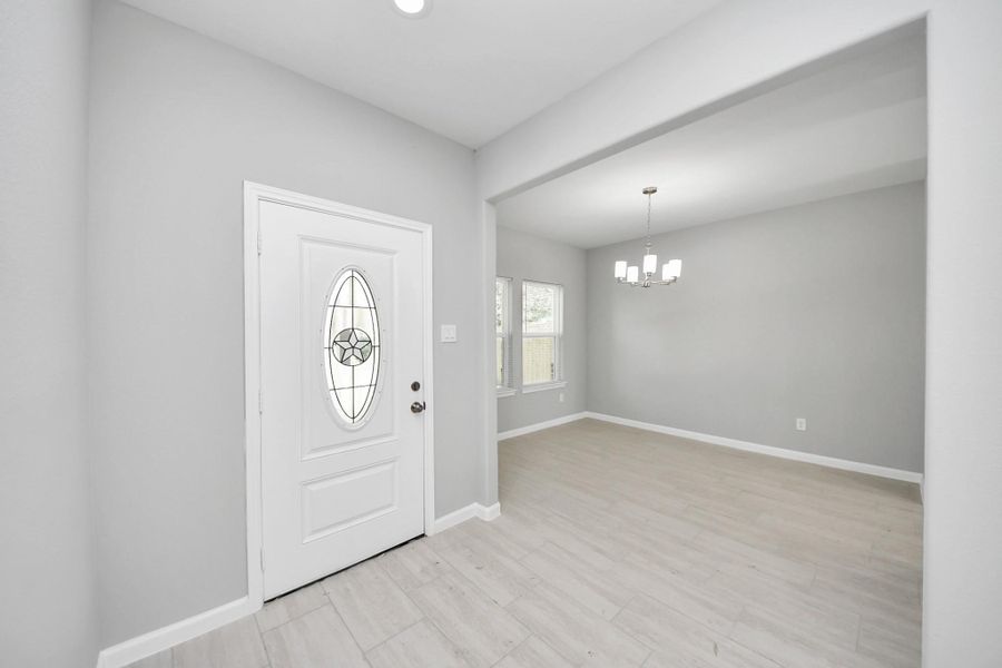 Spacious, unfurnished interior of a new home in , Houston (Image 36).