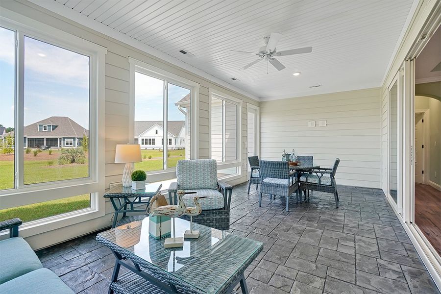 Cooper's Bay, Enclosed Loggia
