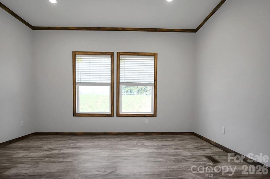 Spacious, unfurnished interior of a new home in , Shelby (Image 40).