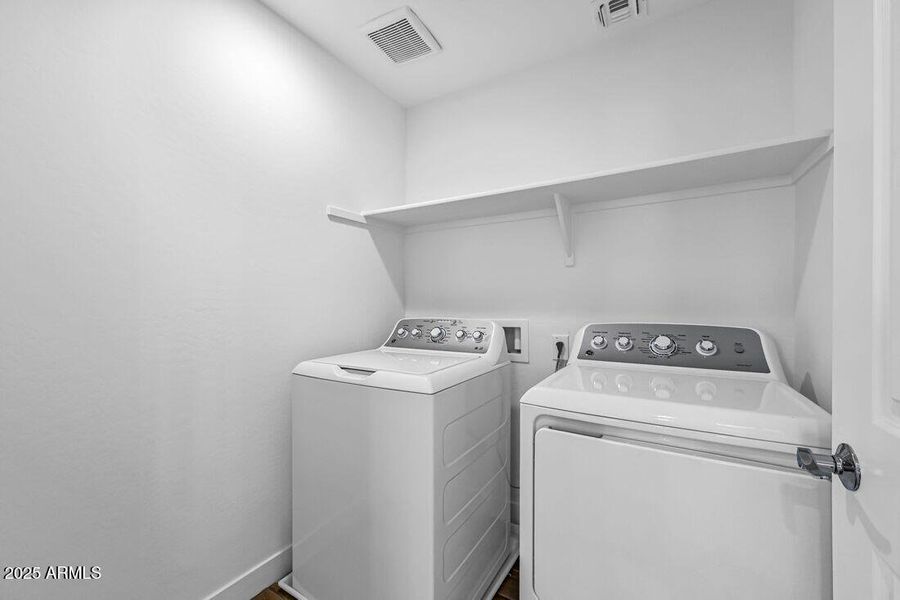 9986 W PICCADILLY Road - Ready Now!