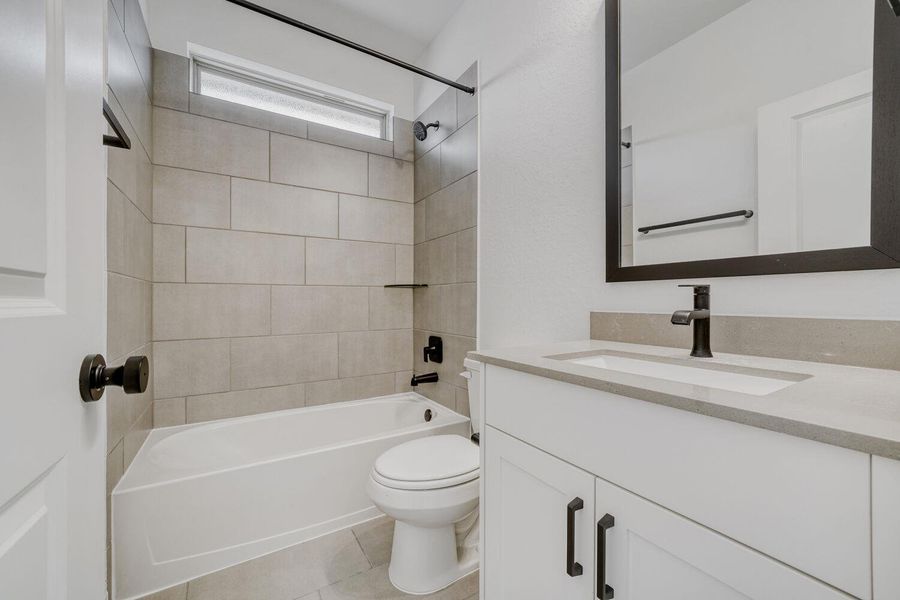 Furnished interior view inside a new home in , Buda (Image 11).