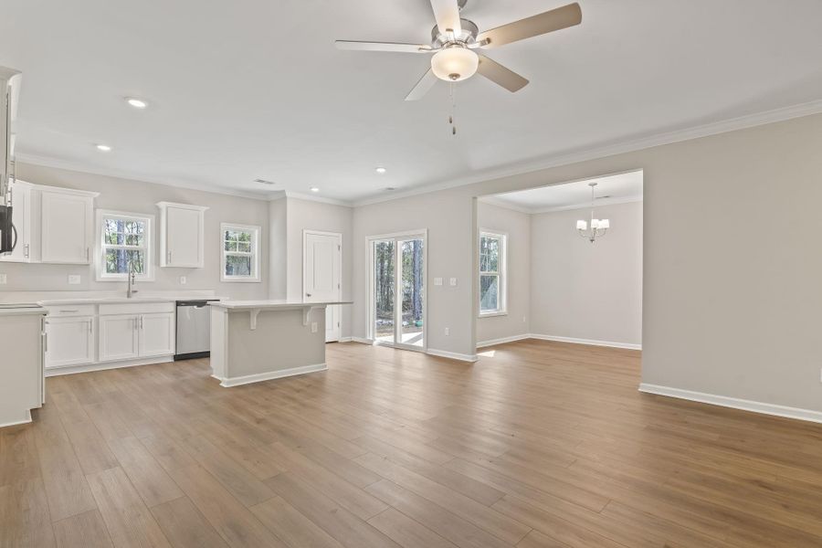 Spacious, unfurnished interior of a new home in White Oak Estates, Conway (Image 16).