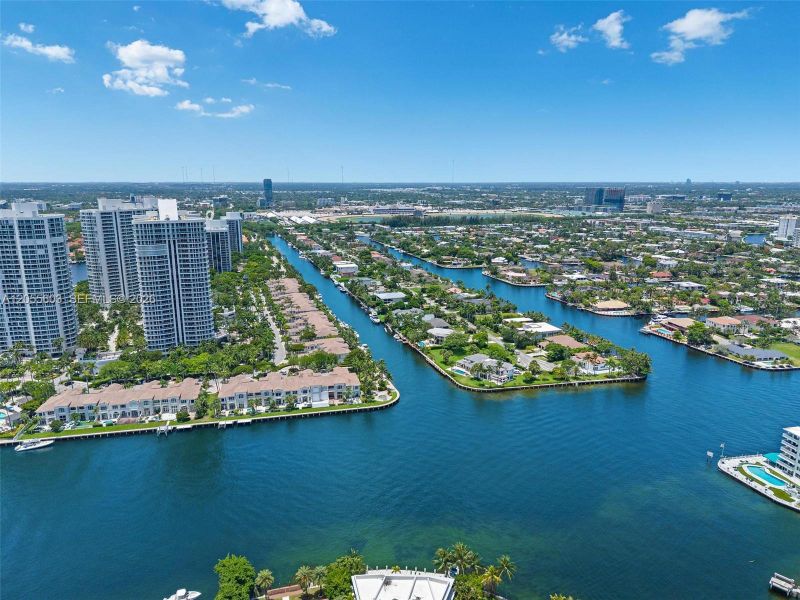 Condo located in Hallandale Beach, FL showcasing its design and architecture (Image 1). Condo located in Hallandale Beach, FL showcasing its design and architecture (Image 1).