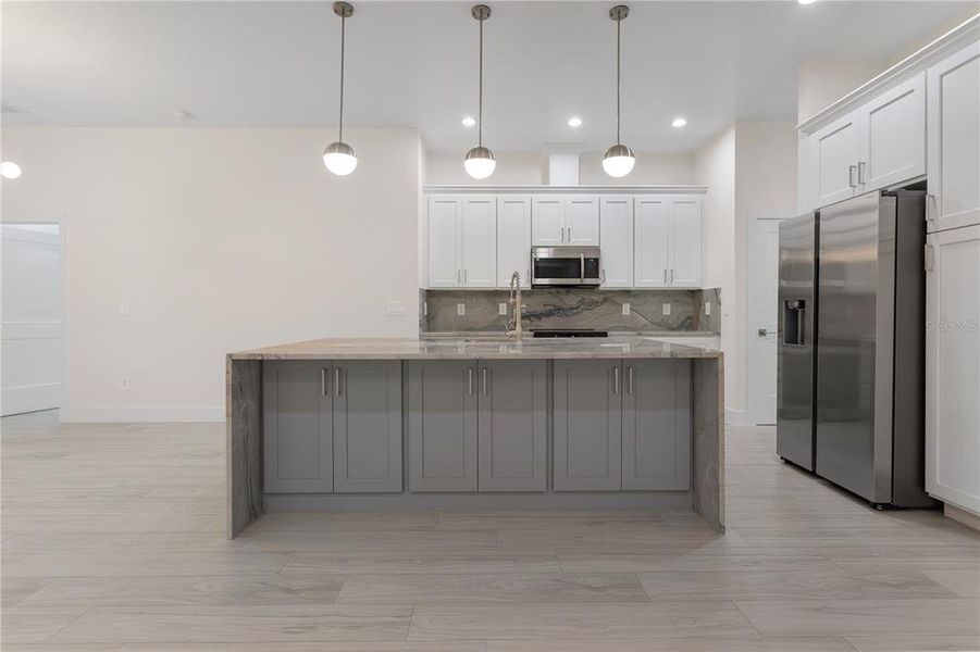 Furnished interior view inside a new home in , Eustis (Image 5).