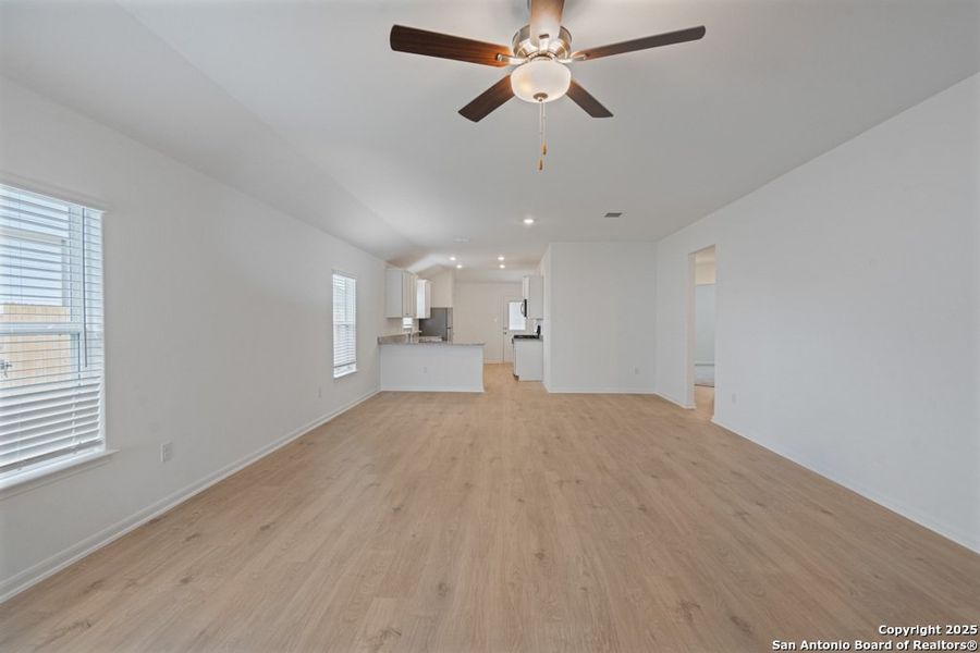 Spacious, unfurnished interior of a new home in Luckey Ranch, San Antonio (Image 6).