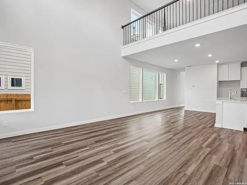 Spacious, unfurnished interior of a new home in , San Antonio (Image 17).