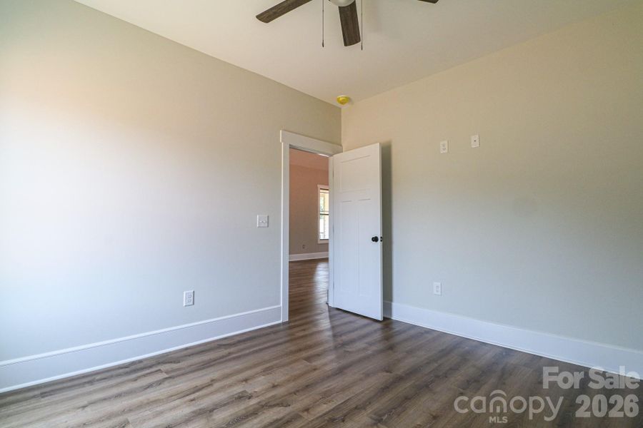 Spacious, unfurnished interior of a new home in , Salisbury (Image 22).