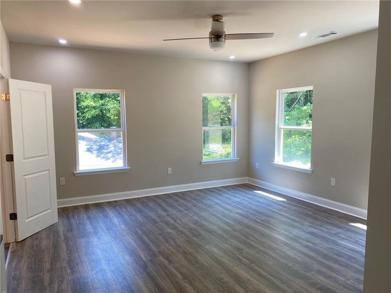 Image 35 of a home in .