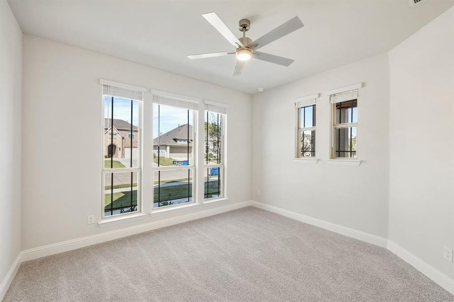 Spacious, unfurnished interior of a new home in Liberty, Melissa (Image 30).