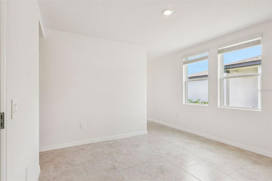 Spacious, unfurnished interior of a new home in Bradbury Creek - Classic Series, Haines City (Image 27).