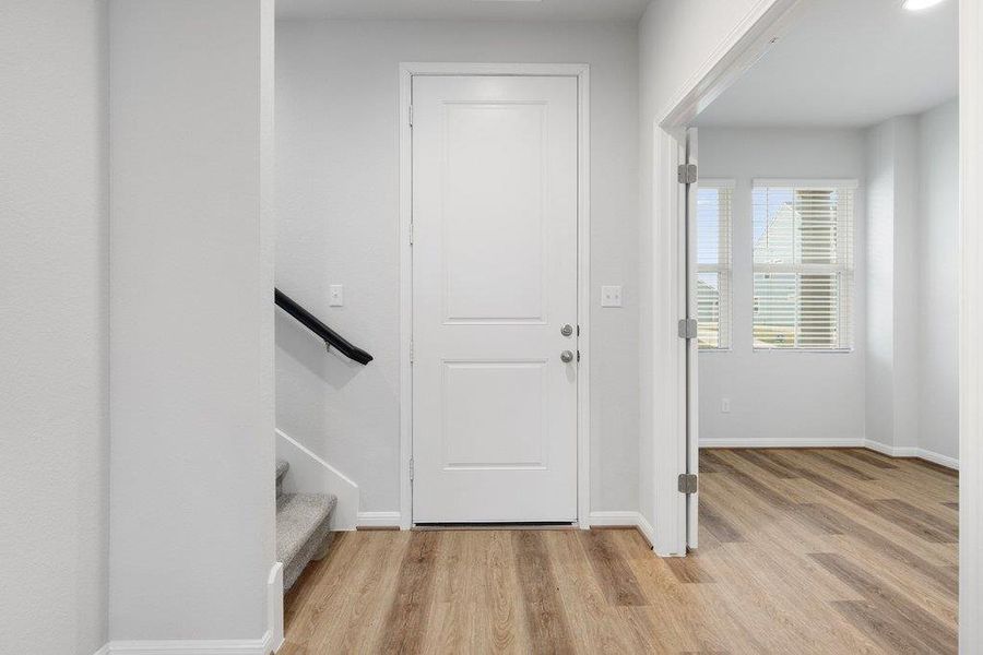 Spacious, unfurnished interior of a new home in Castlewood, Taylor (Image 16).