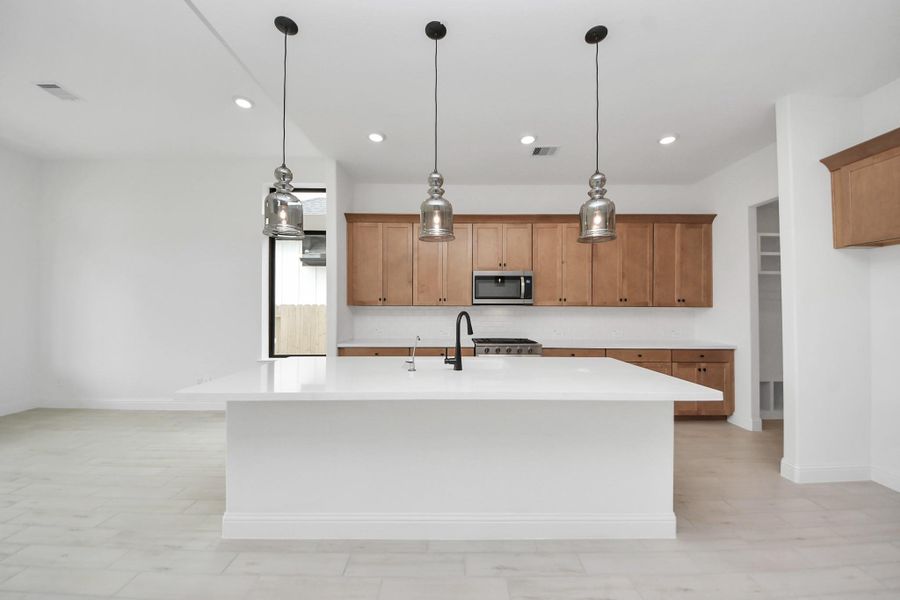 Furnished interior view inside a new home in , Missouri City (Image 7).